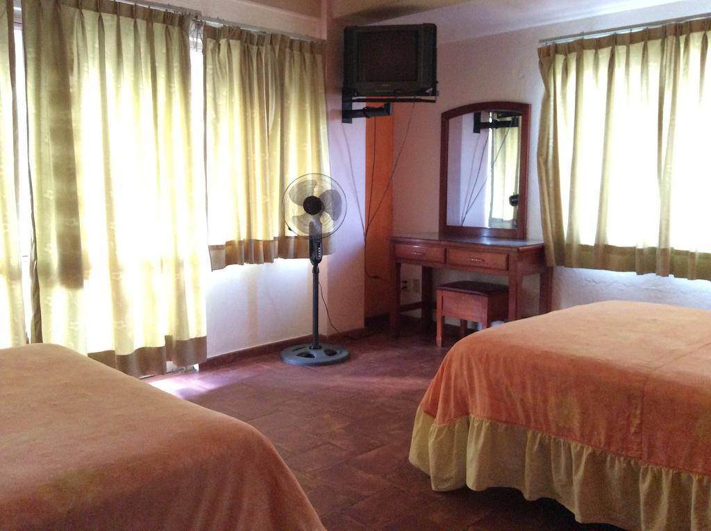 Hotel San Francisco Tequila Room photo